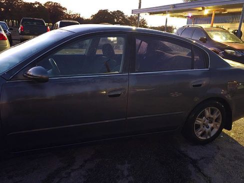 Used 2005 Nissan Altima 2.5 S w/ (S02) Side Airbags Pkg image 4