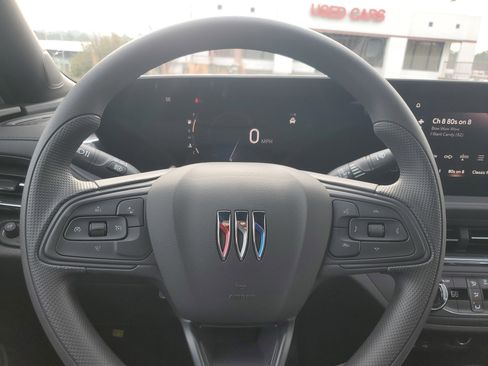 New 2026 Buick Envista Preferred image 19