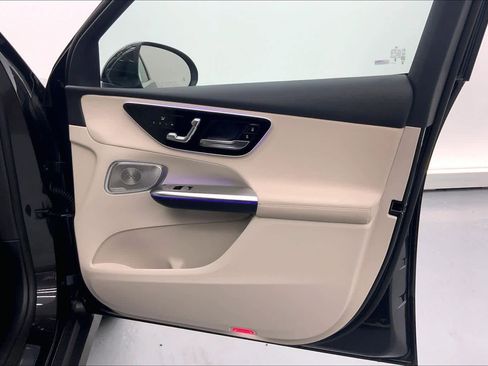 New 2026 Mercedes-Benz GLC 300 image 11