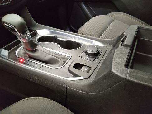 Used 2021 Chevrolet Traverse LS FWD image 26