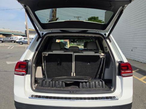 Used 2019 Volkswagen Atlas SE w/ Panoramic Sunroof Package AWD/4WD image 9