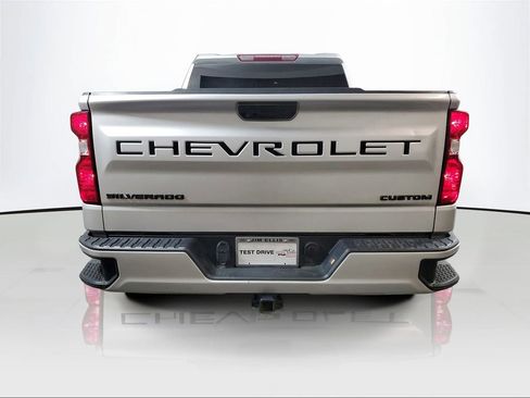 Used 2022 Chevrolet Silverado 1500 Custom AWD/4WD image 3