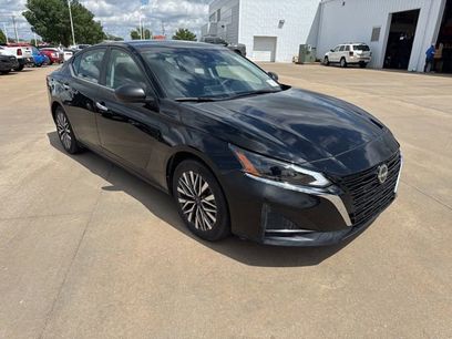 Used 2025 Nissan Altima 2.5 SV