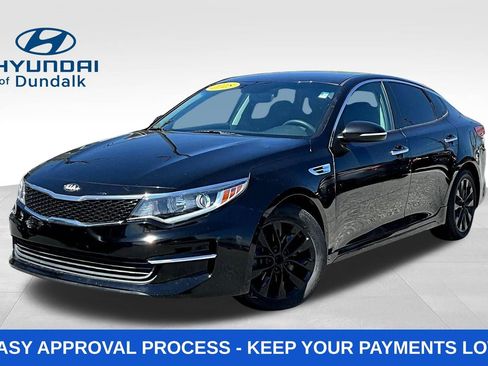 Used 2018 Kia Optima LX w/ 17" Alloy Wheels Package FWD image 1