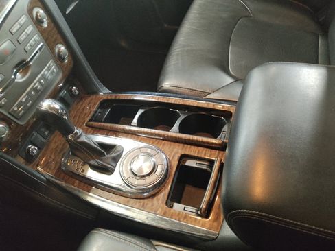 Used 2018 Nissan Armada Platinum w/ Captain Seat Package RWD image 26