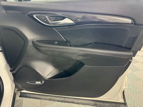 Used 2023 Buick Envision Essence w/ Technology Package I image 34