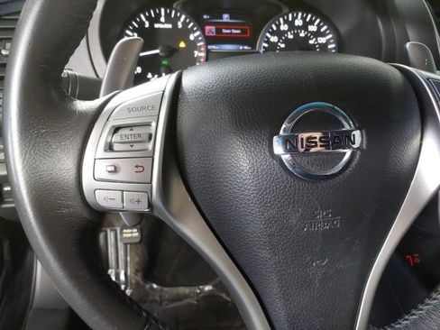 Used 2017 Nissan Altima 2.5 SR w/ Midnight Edition Package FWD image 26