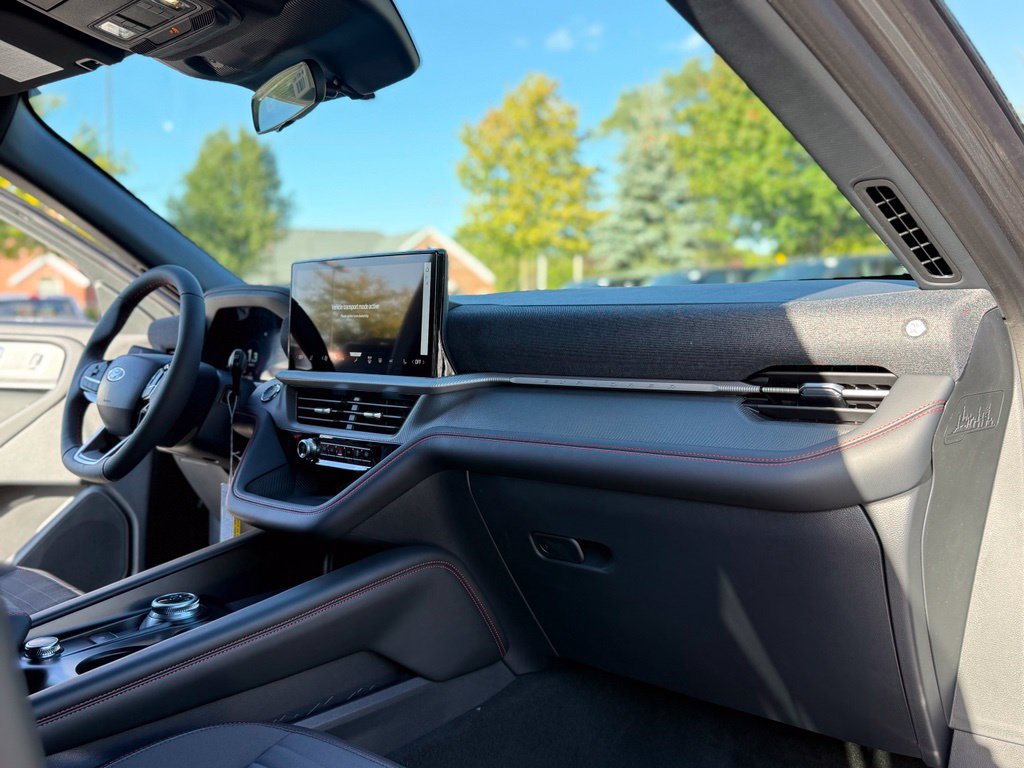 New 2027 Ford Explorer ST-Line AWD/4WD image 13