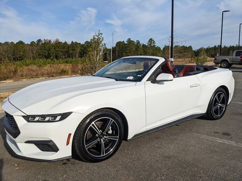 Used 2024 Ford Mustang Premium image 58