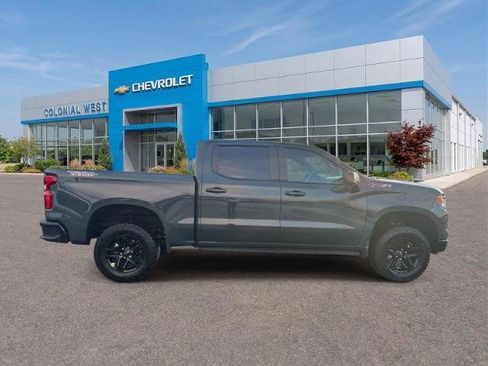 Used 2025 Chevrolet Silverado 1500 LT Trail Boss AWD/4WD image 10