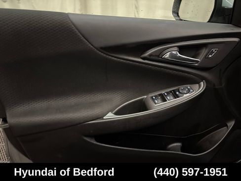 Used 2025 Chevrolet Malibu LT FWD image 10