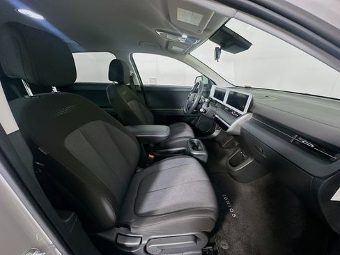 Used 2024 Hyundai Ioniq 5 SE RWD image 31