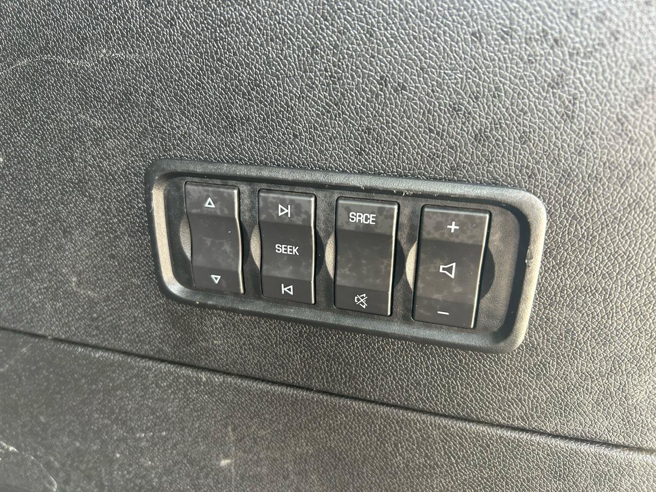 Used 2011 GMC Acadia Denali AWD/4WD image 19