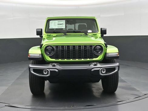 New 2026 Jeep Gladiator Sport AWD/4WD image 9