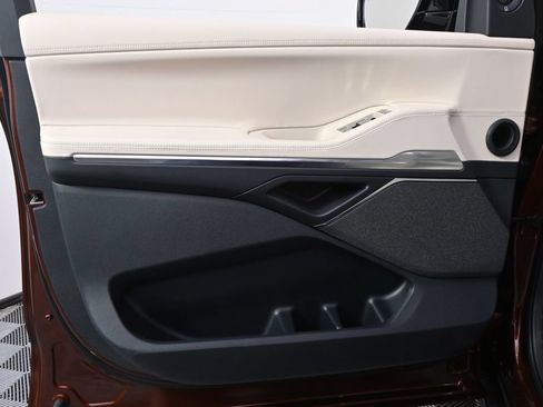 New 2027 Lincoln Navigator Reserve AWD/4WD image 23