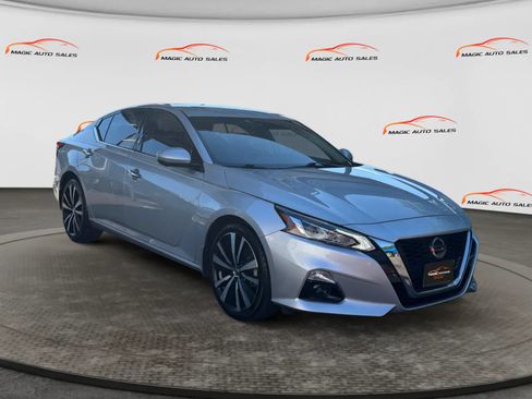 Used 2021 Nissan Altima 2.5 Platinum AWD/4WD image 5