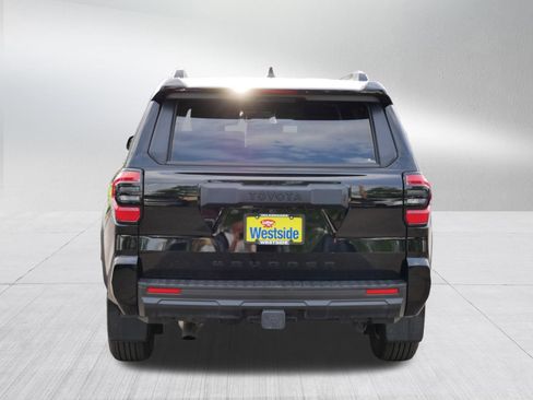 Used 2025 Toyota 4Runner SR5 AWD/4WD image 6