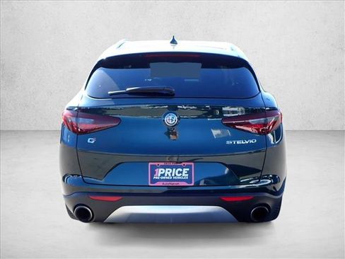 Used 2019 Alfa Romeo Stelvio Ti Lusso w/ Quick Order Package 22X Lusso image 3