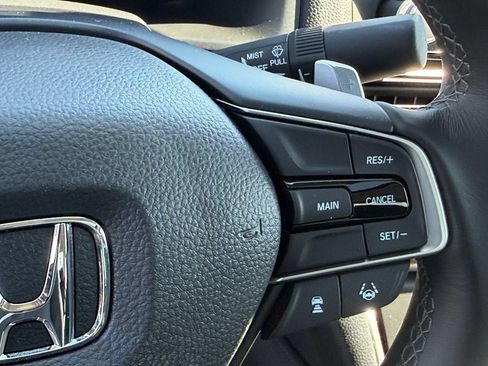 Certified 2018 Honda Accord EX-L image 27