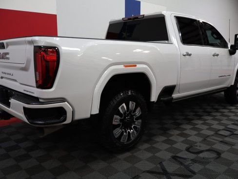 Used 2022 GMC Sierra 2500 Denali AWD/4WD image 25