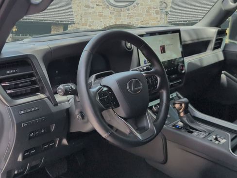 Certified 2025 Lexus GX 550 AWD/4WD image 7