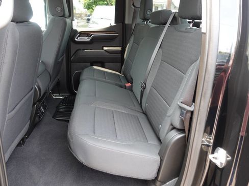 Used 2023 GMC Sierra 1500 Elevation image 23