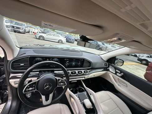 Used 2022 Mercedes-Benz GLE 350 4MATIC w/ Premium Package image 31
