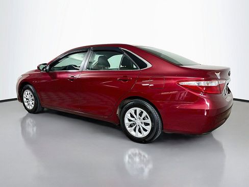 Used 2017 Toyota Camry LE FWD image 5