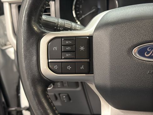 Used 2022 Ford Expedition XLT image 14