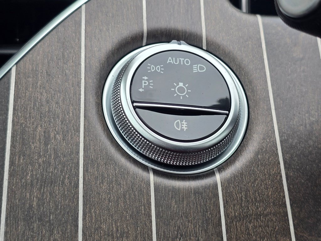 New 2027 Mercedes-Benz E 350 4MATIC Sedan image 36