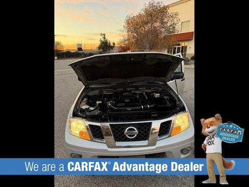 Used 2012 Nissan Frontier SV w/ SV Premium Utility Pkg image 10