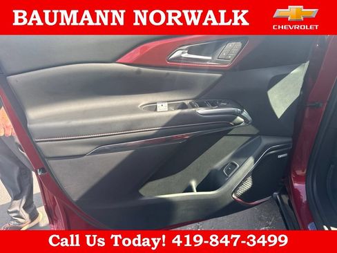 Used 2026 Chevrolet Traverse RS w/ LPO, Floor Liner Package FWD image 17