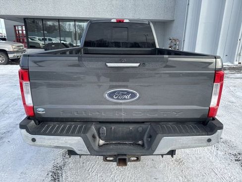 Used 2019 Ford F350 Lariat w/ Chrome Package image 9