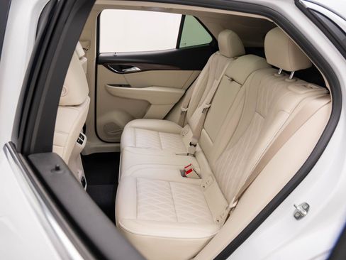 Used 2023 Buick Envision Avenir image 18