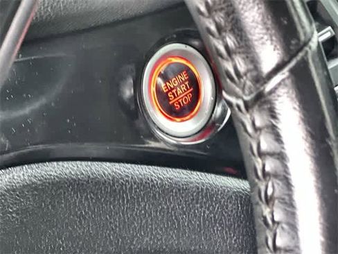 Certified 2019 Honda Pilot Touring image 28