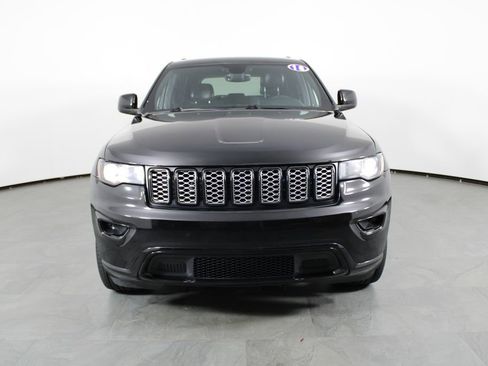 Used 2018 Jeep Grand Cherokee Altitude RWD image 13