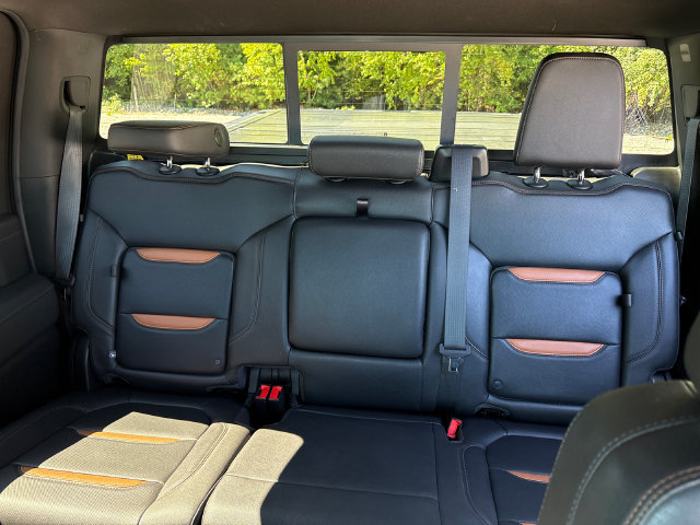 Used 2022 GMC Sierra 2500 AT4 w/ AT4 Premium Plus Package AWD/4WD image 35