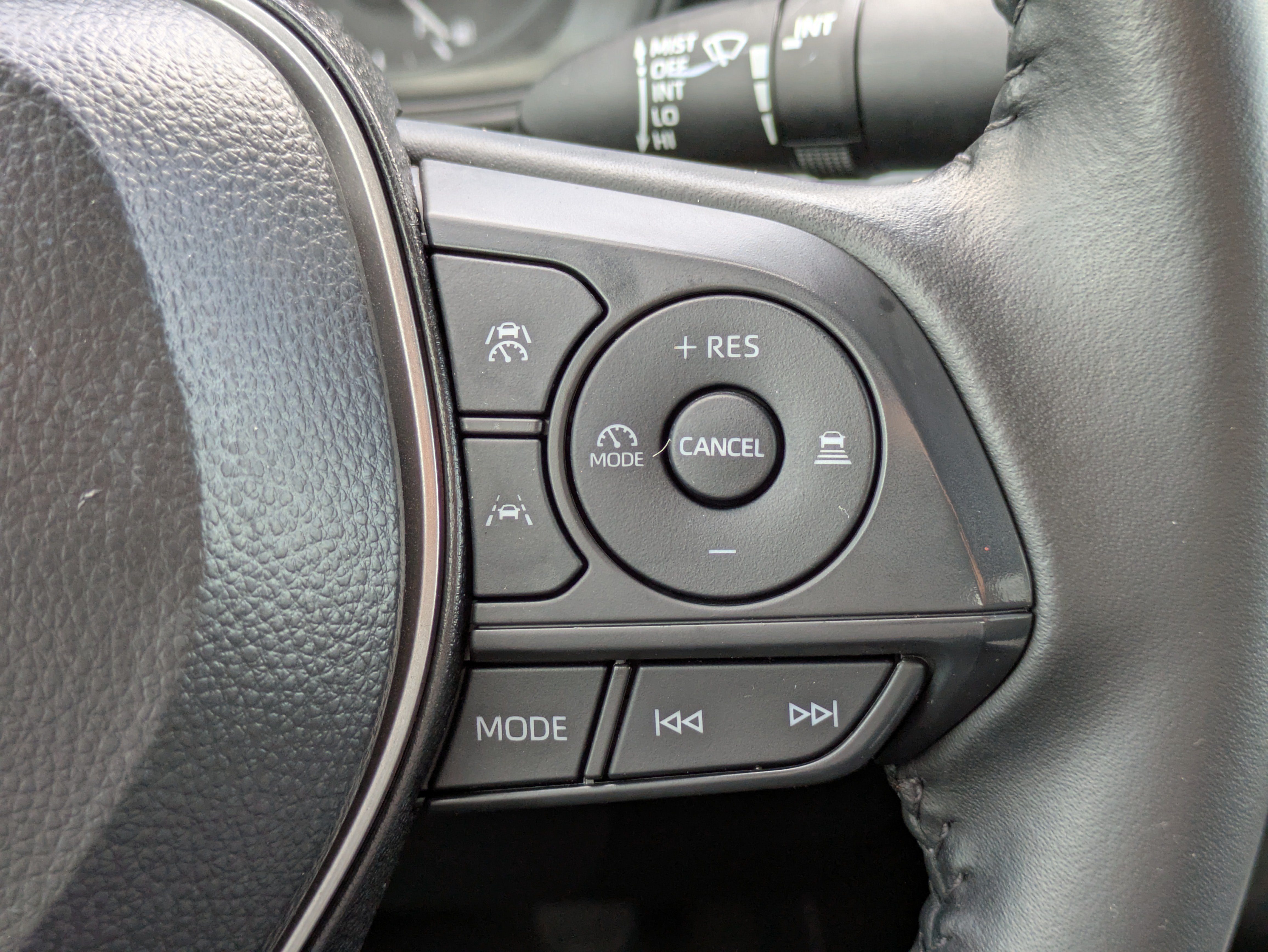 Used 2025 Toyota Corolla SE FWD image 22