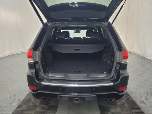 Used 2019 Jeep Grand Cherokee Overland AWD/4WD image 29