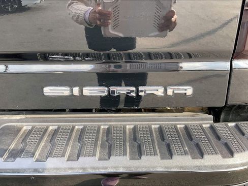 Used 2024 GMC Sierra 2500 Denali Ultimate image 27