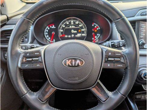 Used 2019 Kia Sorento EX FWD image 19