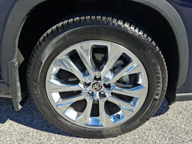 Used 2021 Toyota Highlander Limited AWD/4WD image 8