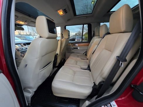 Used 2015 Land Rover LR4 HSE image 14