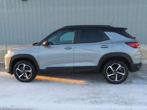 Used 2023 Chevrolet TrailBlazer RS w/ Technology Package image 7