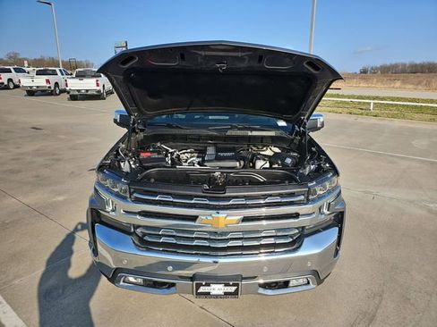 Used 2021 Chevrolet Silverado 1500 LTZ w/ LTZ Premium Package image 31