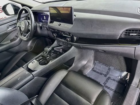 Certified 2024 Nissan Rogue SL FWD image 33
