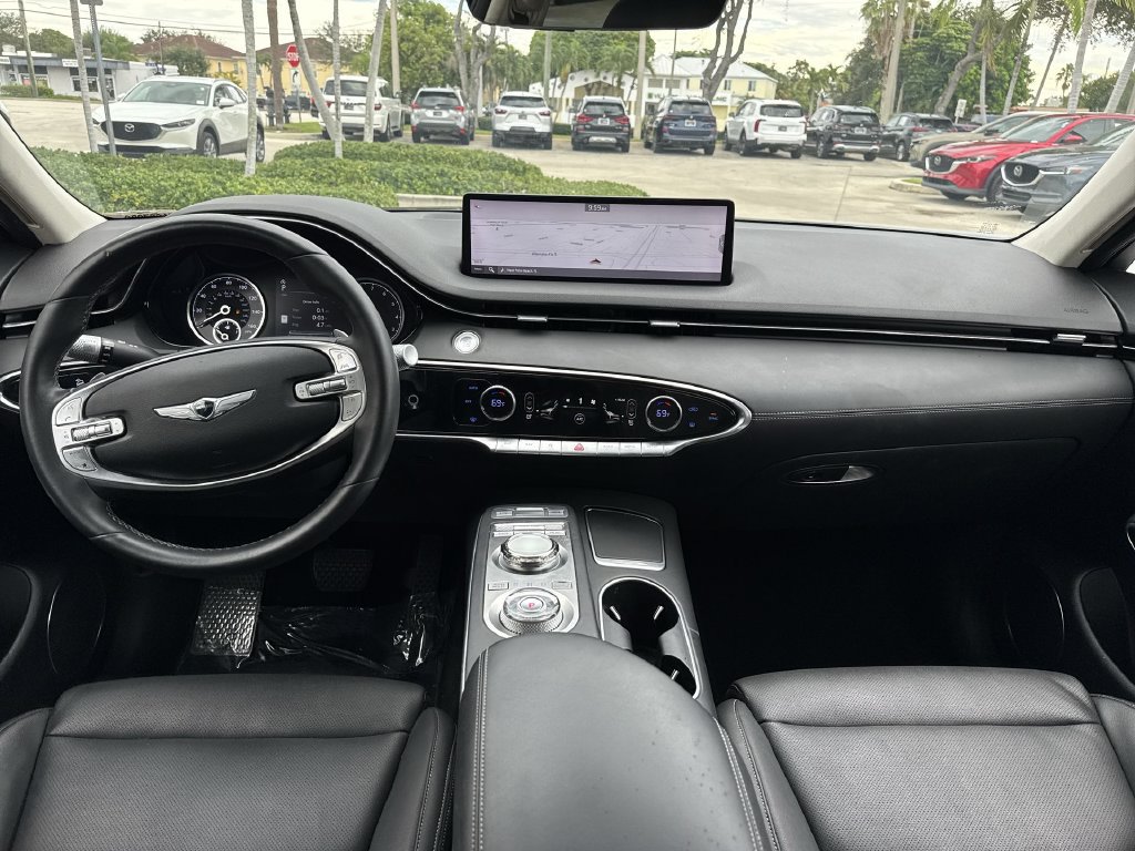 Used 2023 Genesis GV70 2.5T AWD/4WD image 14