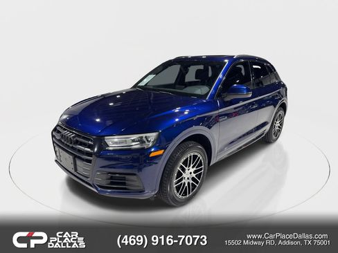 Used 2020 Audi Q5 Premium w/ Titanium Sport Package image 5