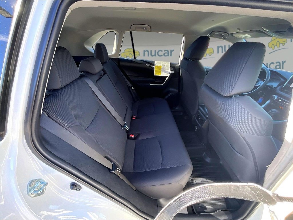 Used 2024 Toyota RAV4 LE AWD/4WD image 16