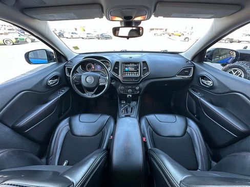 Used 2022 Jeep Cherokee Trailhawk w/ Trailer Tow Group image 15